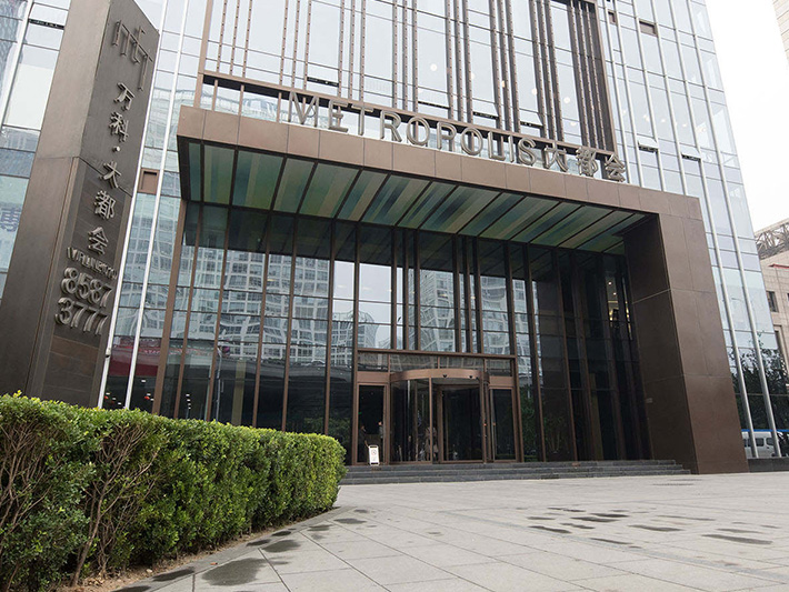 一點照明攜手湘潭嶽塘國際商貿城停車場照明案例