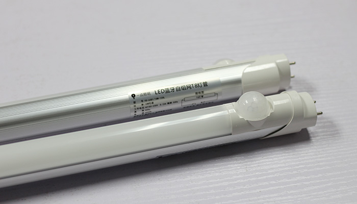 T8燈(deng)管(guan)怎(zen)麼(me)接(jie)線(xian)？車(che)庫(ku)感(gan)應(ying)燈(deng)廠(chang)家(jia)一(yi)點(dian)照(zhao)明(ming)介(jie)紹(shao)